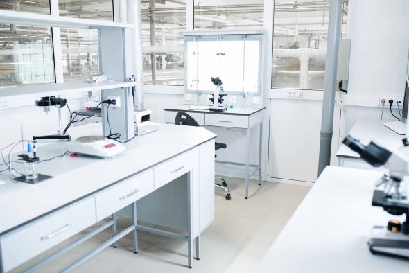 BIOVIA Equipment 실험실 장비 관리를 설명할 수 있는 실험실 이미지